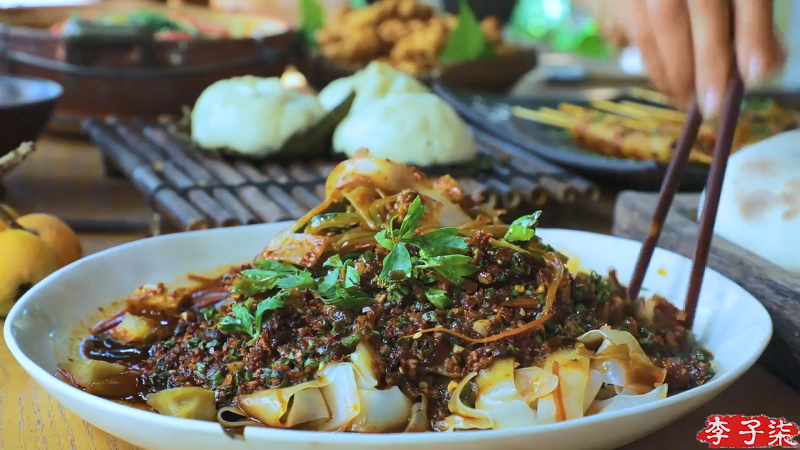 我在斗鱼看李子柒liziqi直播美食