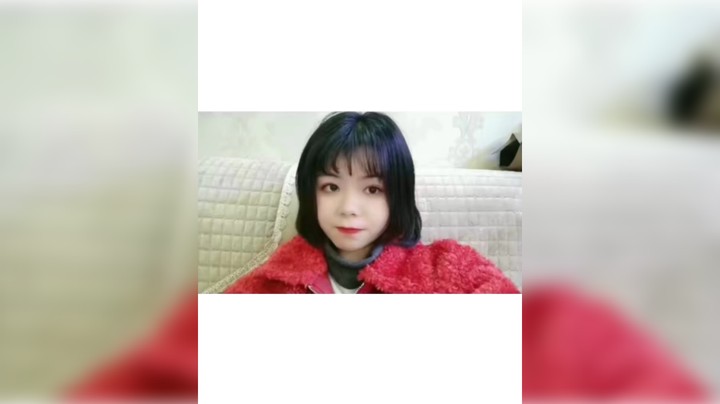 就知道看别人，谁还不是个小姐姐了[弹幕梗夺笋呐]
笔芯笔芯❤️❤️
