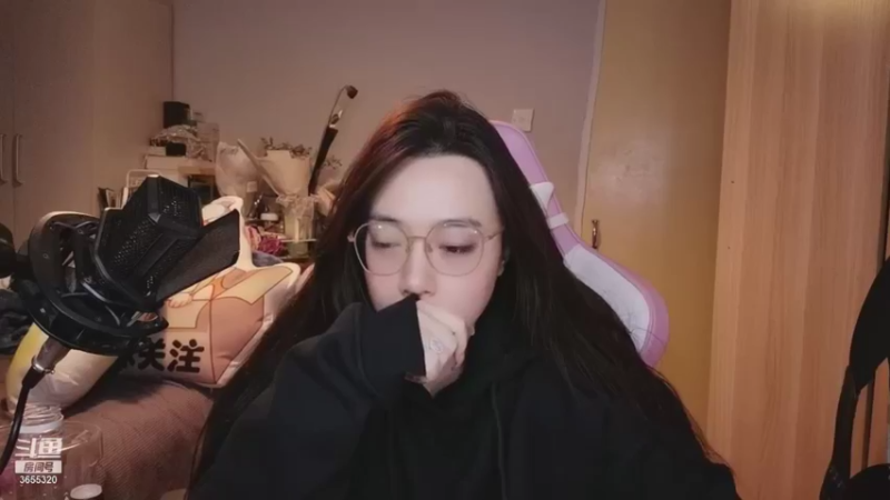 【2021-11-11 20点场】云樱花颜金步摇S：哦，有人给我过节嘛，光棍节了