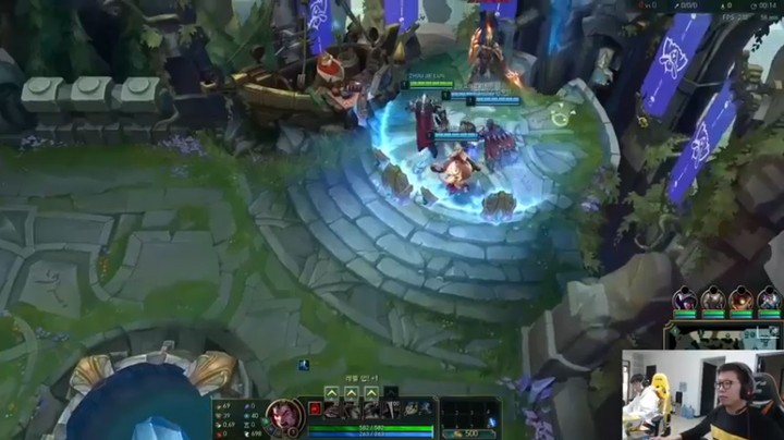 【余小C真的很强】：7-2诺手，这有个时光给加速太舒服了