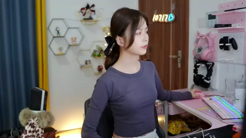 【2021-11-12 17点场】传情小小：一周一次的健身来啦10717