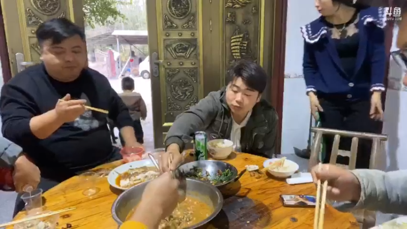 【2021-11-12 17点场】魅力生活i：清鱼塘找甲鱼