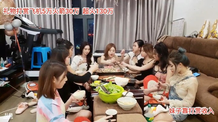 一群美女吃饭，干饭人大碗回来了