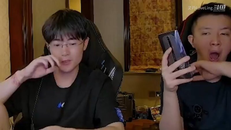 【LOL手游】柚 子 不 会 玩 潘 森 ？