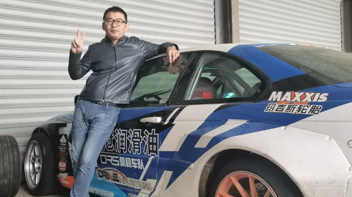 小周哥哥狼人杀直播视频