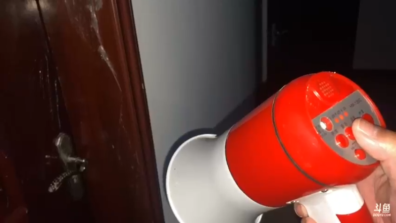 【2021-11-15 21点场】魅力生活i：美食醉虾干锅鲫鱼