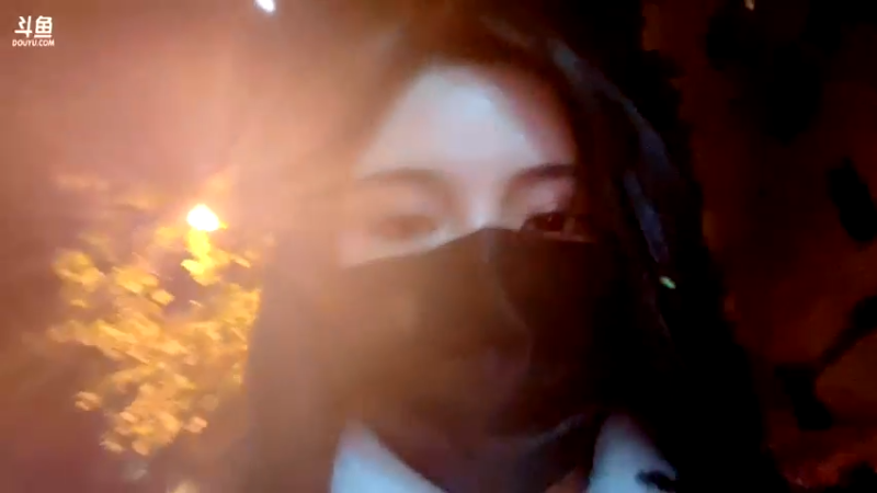 【2021-11-15 22点场】苏恩Olivia：苏恩：来啦 宝 晚上好呀