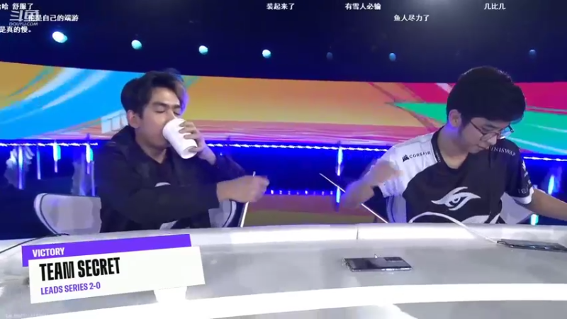 【2021-11-19 18点场】白色风车丶丶丶丶：国服在榜第一小鱼人，带粉教学1V5