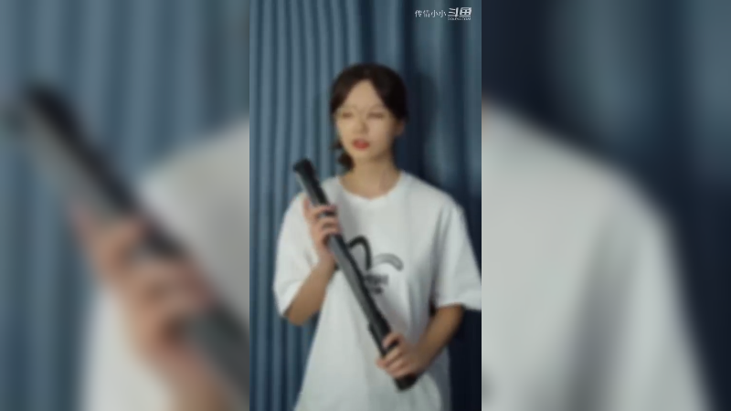 哼！男人只会影响我拔剑的速度