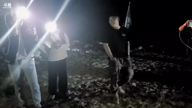 【2021-11-19 22点场】逐梦兄弟：野王的加冕Day1