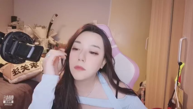 【2021-11-20 21点场】云樱花颜金步摇S：云喝酒嘛。来，我干了你随意