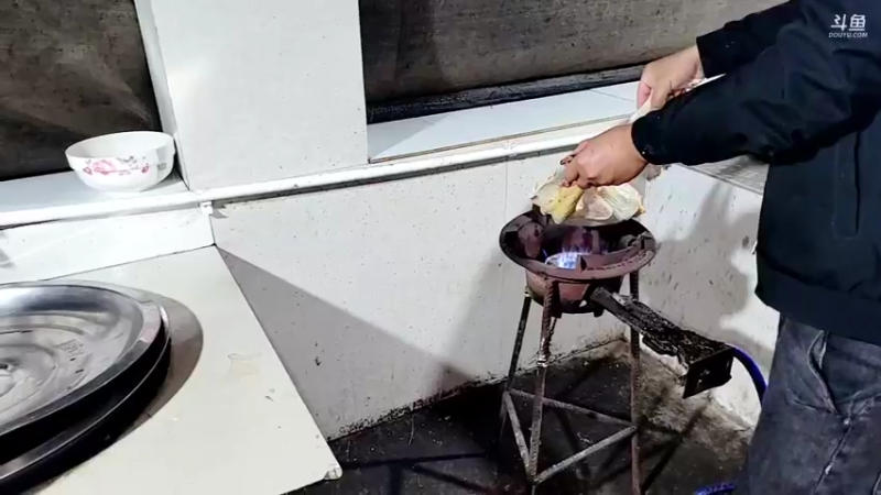 【2021-11-20 18点场】洪湖小肖：变形计之美食篇