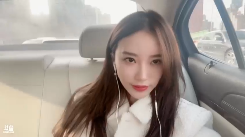 【2021-11-20 14点场】小苏菲：哈喽哈哈哈 241431