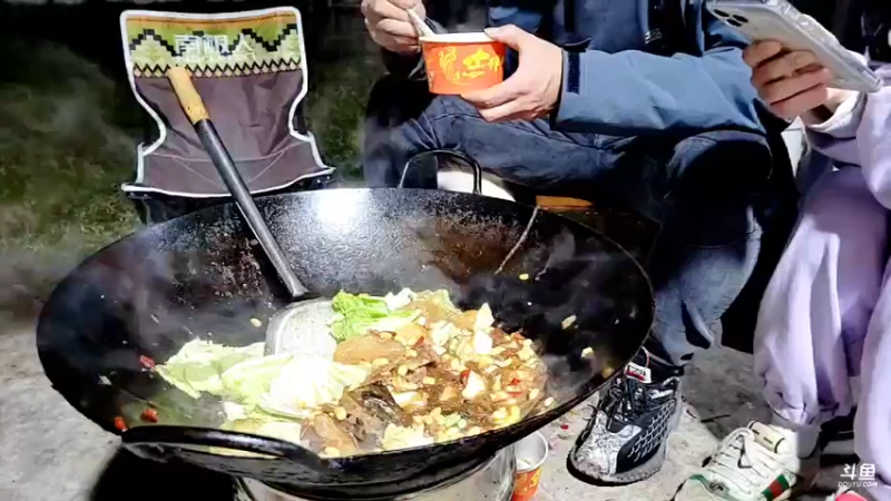 【2021-11-20 20点场】洪湖小肖：变形计之美食篇