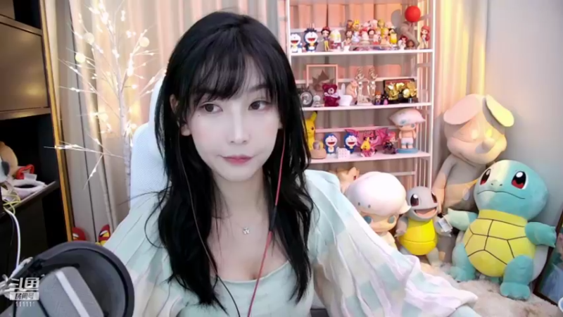 【2021-11-21 17点场】叶知秋Vanessa：叶知秋：黄金双倍 五点来