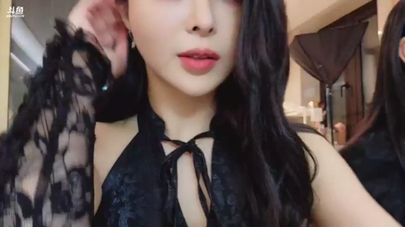 【2021-11-21 20点场】苏恩Olivia：苏恩：内卷厨房
