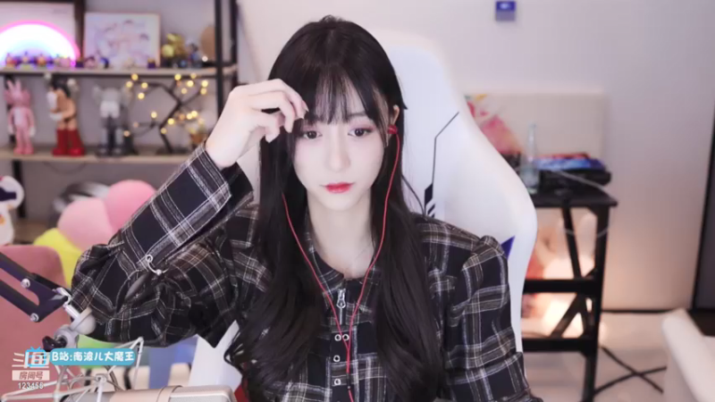 【2021-11-22 19点场】南波儿大魔王丶：南波儿：新直播员试训节目！