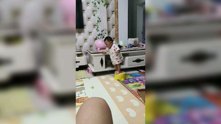 一个女厕所的摄像头发布了一个斗鱼视频2021-11-23