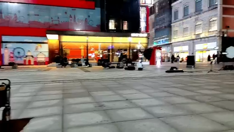 【2021-11-24 19点场】我是唐菲：汉街街头啦