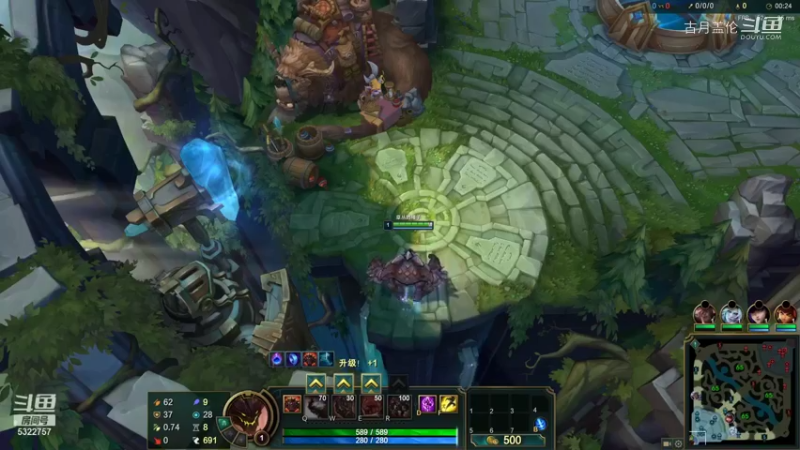 中单石头对线铂金3的EZ大的差不多；下路辅助安妮就是人机从没晕倒国人；最后一波我一人堵住对面打野皇子和辅助莫甘娜死了队友拿了元古龙；所以赢了