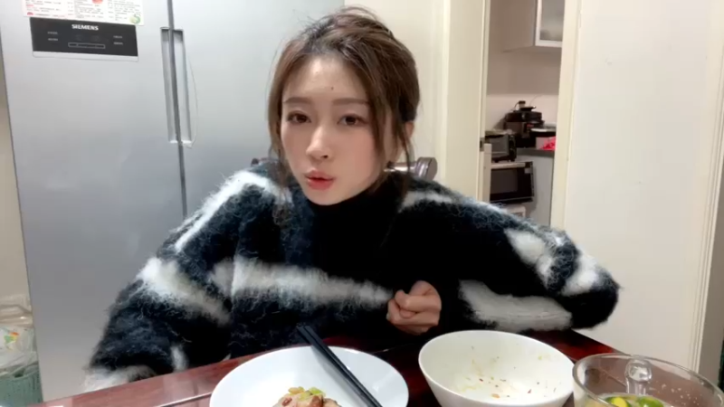【2021-11-25 20点场】Amsssss：要做个勤劳的小蜜蜂呀~~~~
