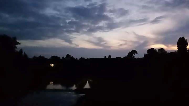 落霞云归。