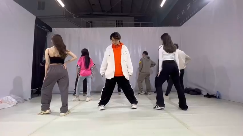 大家帮忙点点赞
