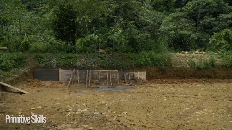 2KD41装修游泳池22山野基地】《如果你一无所有 进入单人我的世界，自由荒野 离网乐园 全手工制作耕种 快乐野外生活》《如果你一无所有，进入荒野...》