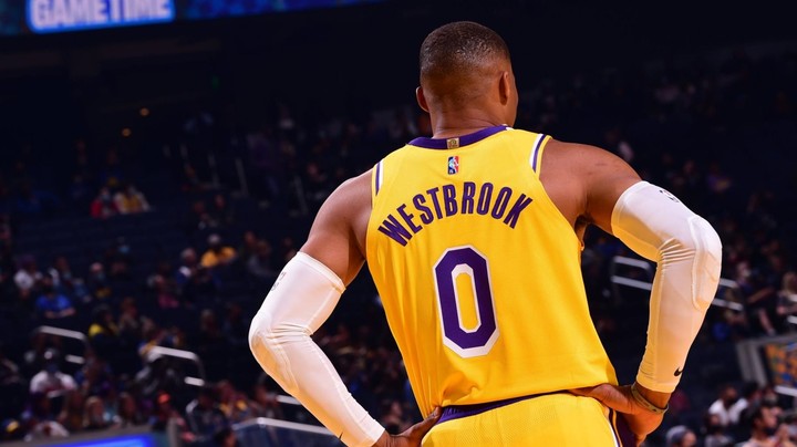 【2KOL2】23个徽章的威少在新版本还有一席之地嘛？ 威少全局