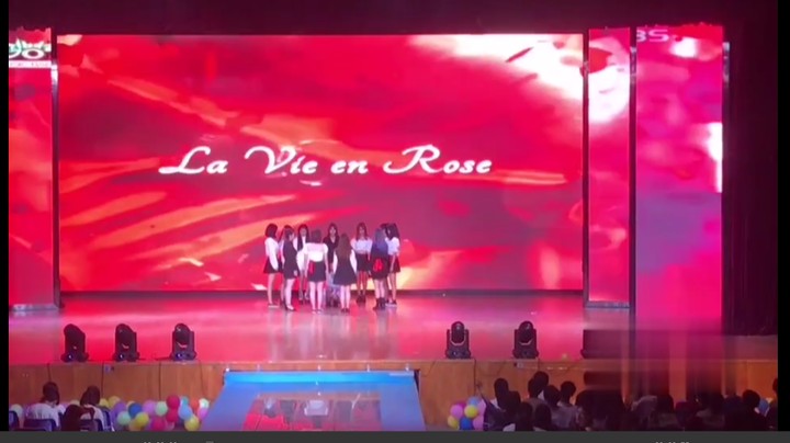 武汉纺织大学2019年毕业晚会韩舞cover izone《la vie en rose》