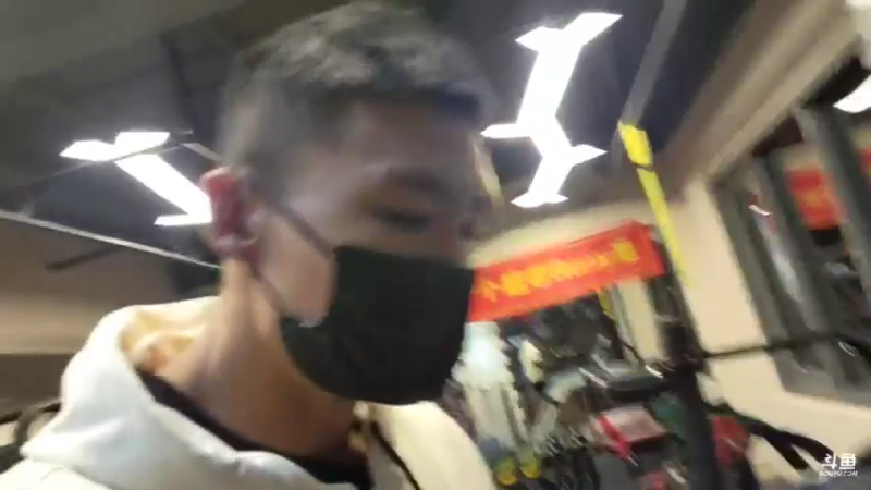【2021-11-26 22点场】黑人毅：芭比q了，备赛感冒了