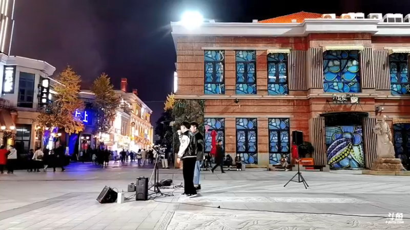 【2021-11-27 18点场】我是唐菲：晚上还是汉街唱歌呀