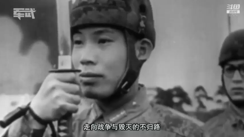 【2021-11-28 10点场】军武直播：亮刃朝鲜 中美曾经的巅峰对决