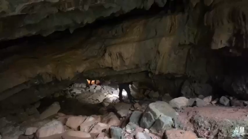 【2021-11-28 12点场】魅力生活i：户外溶洞生活第二天