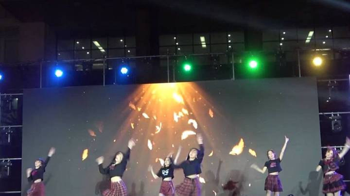 迎新晚会女团在线出道