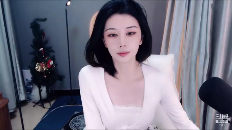 【2021-11-28 19点场】青台miss：1011 做人呐 开心最重要啦