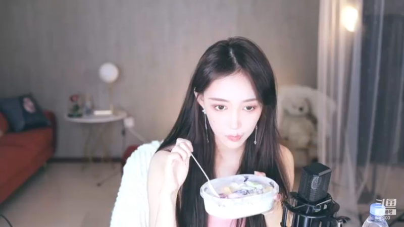 王雨檬_2021_11_06热舞时间_12_12