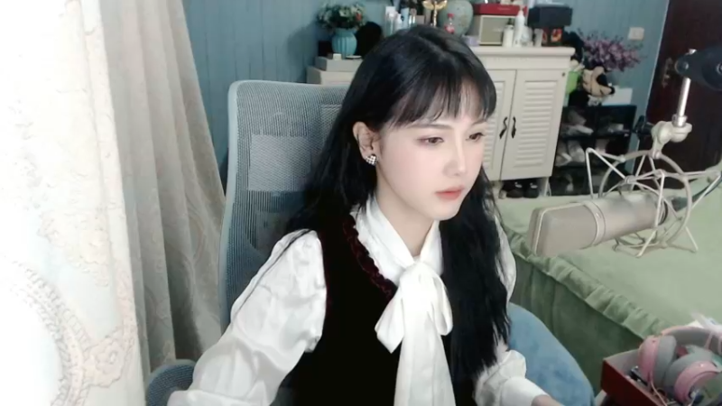 【2021-11-29 10点场】iu可可曾：以后白天上午直播了哦。