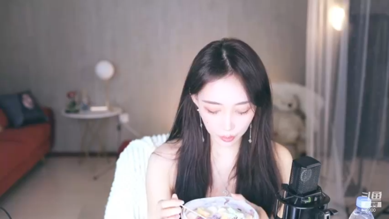 王雨檬_2021_11_06热舞时间_10_10_VKzO