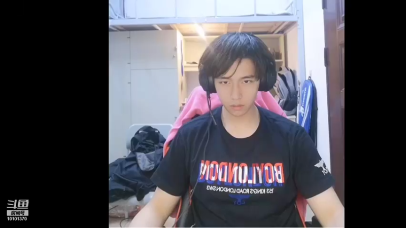 【2021-11-30 21点场】汐颜染瞳563：做作业，做完就打游戏，