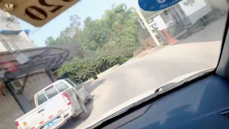 【2021-12-02 11点场】逐梦兄弟：今天提个座驾，12点开播