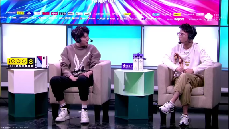【2021-12-02 22点场】解说潇洒：季后赛：AG   VS  RW.侠