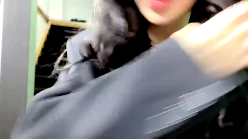 【2021-12-03 18点场】苏恩Olivia：苏恩：晚上好 我来咯嘿嘿嘿