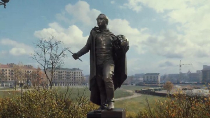 怀抱地球这老哥是谁