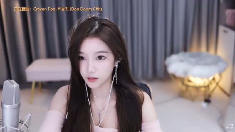 萌七啊丶_2021_11_23性感热舞_37