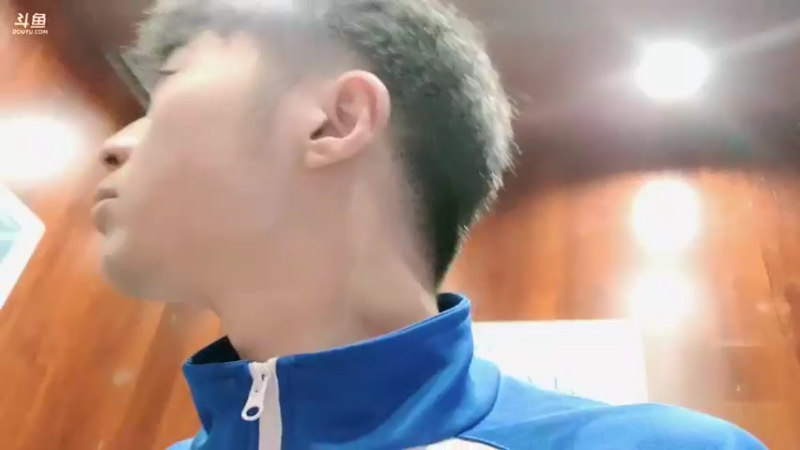 【2021-12-03 12点场】逐梦兄弟：元气满满的一天又开始了