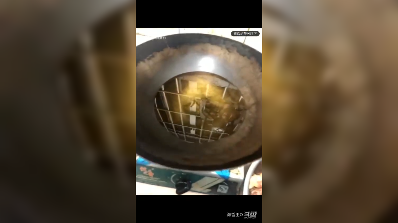 天气冷懒得出去就炸个排骨吃吃