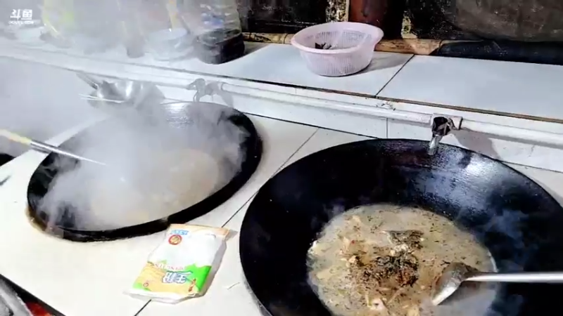 【2021-12-03 20点场】洪湖小肖：高压锅联赛前40奖励土鸡蛋