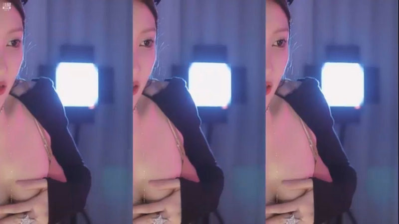 Minana呀.米娜_2021_11_26性感热舞时间_167
