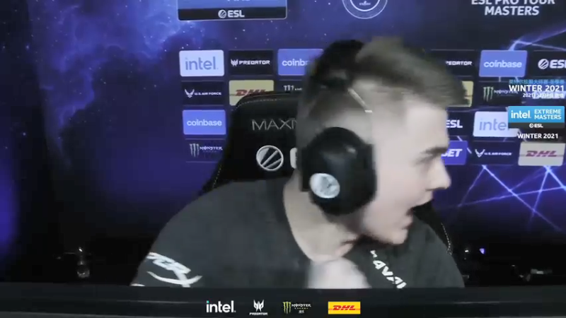 【2021-12-04 02点场】CSGO馒头：8点半解说IEM